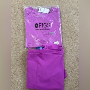 FIGS Scrub Set – Ultraberry